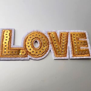 SPARKLE SEQUINS LOVE IRON ON PATCH